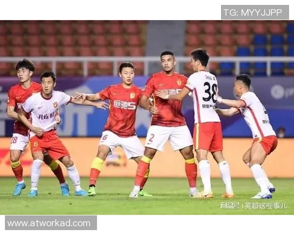 杭州足球队强势领跑城市联赛积分榜总分达65分展现出色实力 杭州足球队强势领跑城市联赛积分榜总分达65分展现出色实力