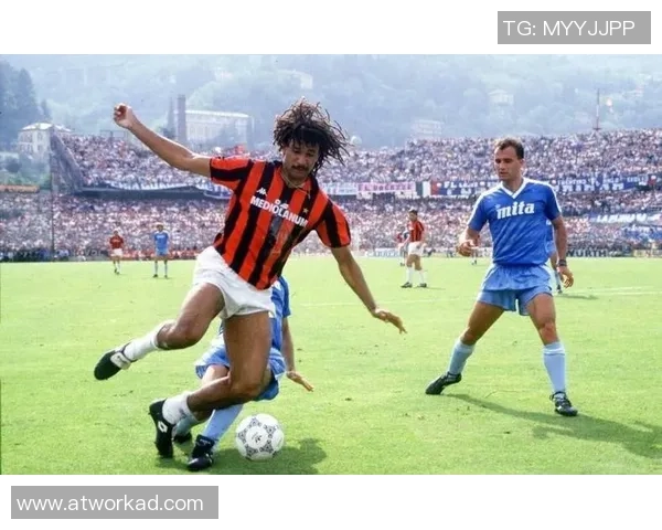 欧美足球明星第三弹揭秘他们的场上风采与场下生活的精彩瞬间 欧美足球明星第三弹揭秘他们的场上风采与场下生活的精彩瞬间