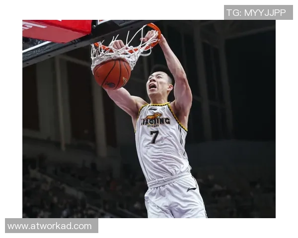 上海网球队反击之路:胜负背后的战术与心理解析 上海网球队反击之路:胜负背后的战术与心理解析